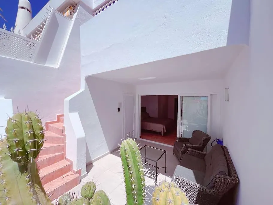아데제 Ocean View Duplex - Club Atlantis In Puerto Colon Se16 빌라 펜션