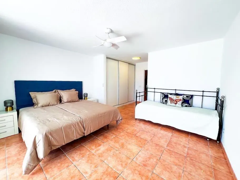 아데제 Ocean View Duplex - Club Atlantis In Puerto Colon Se16 빌라 펜션