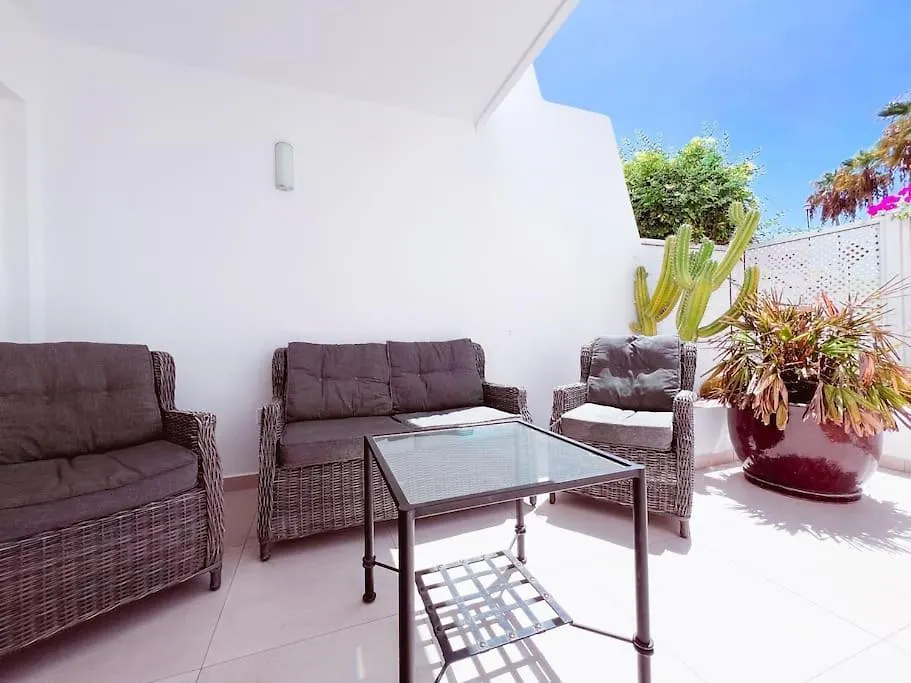 아데제 Ocean View Duplex - Club Atlantis In Puerto Colon Se16 빌라 펜션